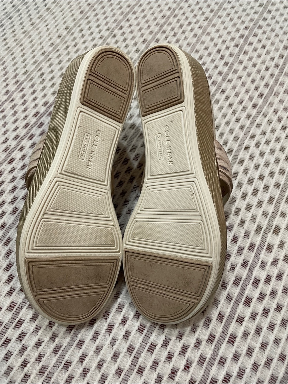 Cole Haan Original Grand Platform Snake Print Thong Wedge Sandals Size 9.5 Excel - Picture 7 of 10